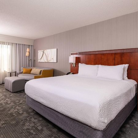 Courtyard By Marriott Newark-University Of Delaware Exteriör bild