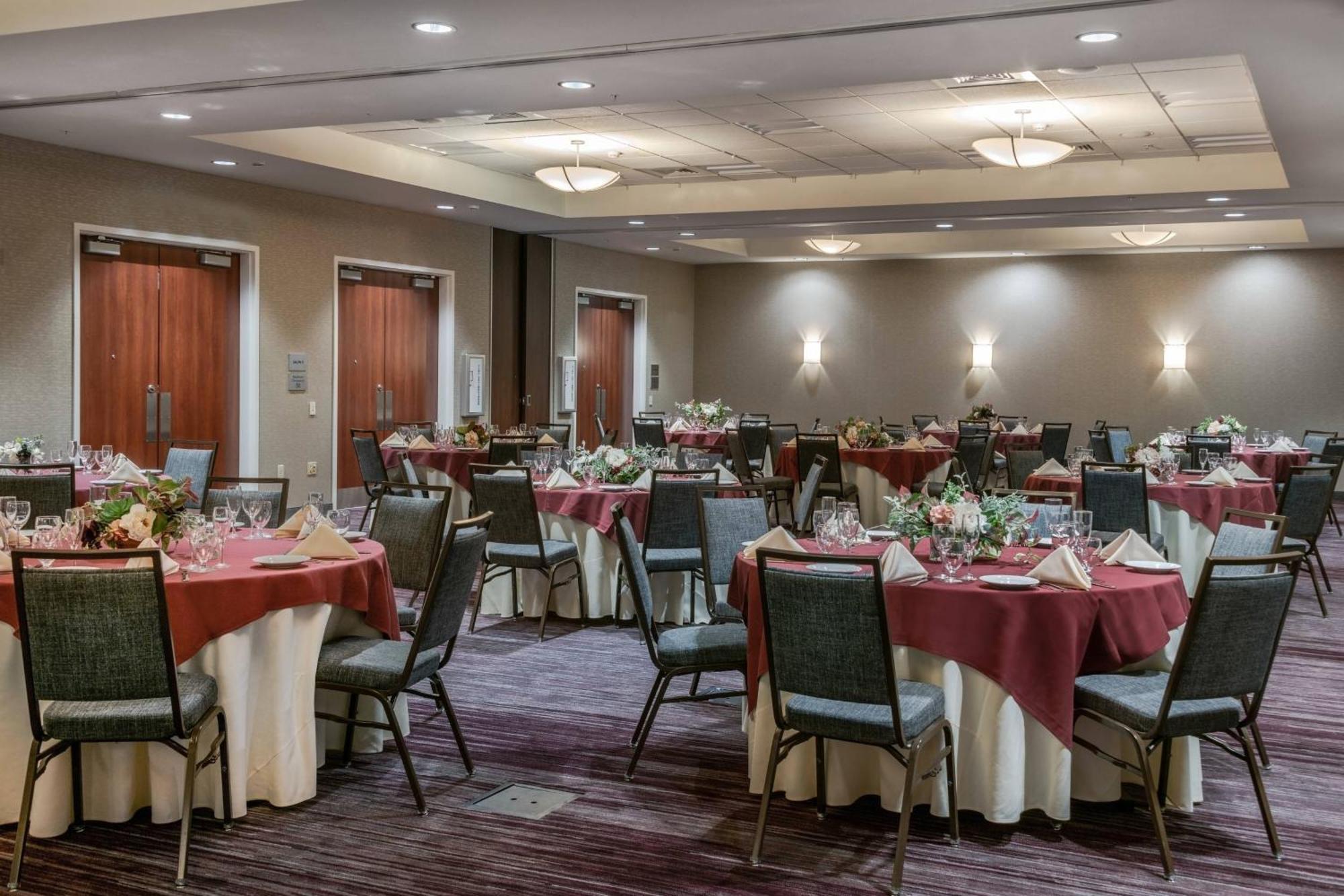 Courtyard By Marriott Newark-University Of Delaware Exteriör bild
